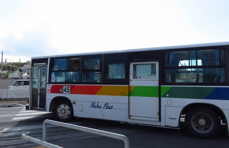 日野製の路線バス