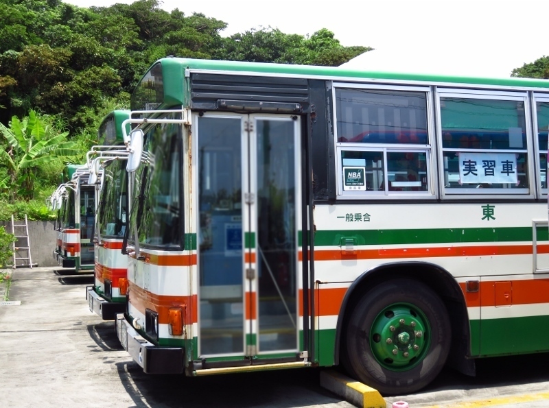 東陽バスの訓練車