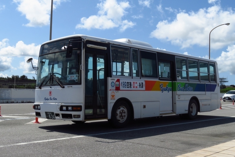 琉球バスの826